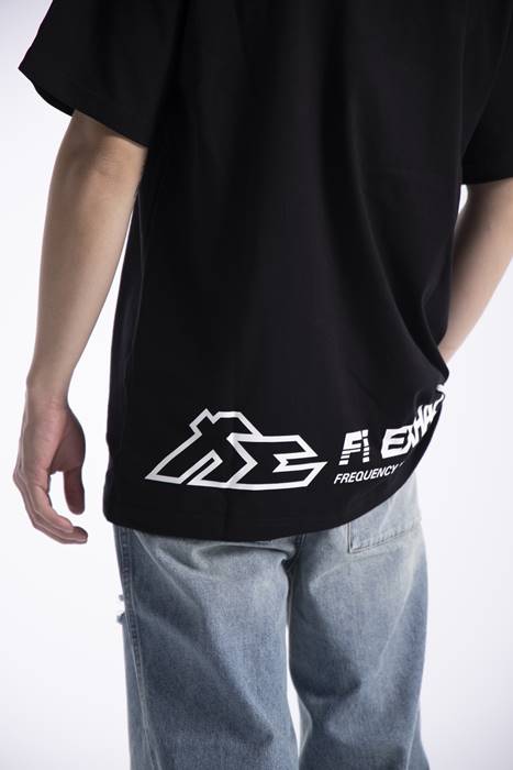 "Reflected Wave (White)" Black Heavyweight Crew Neck T-Shirt [Limited Ed.]