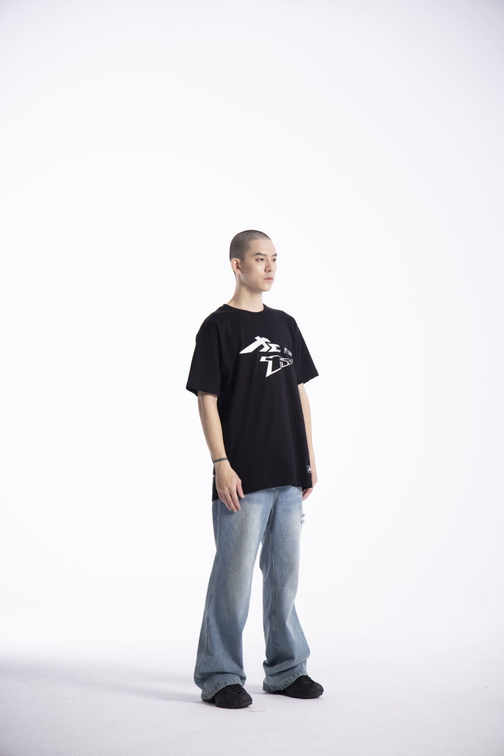 Reflected Wave (Silver)" Heavyweight Crew Neck T-Shirt [Limited Ed.]